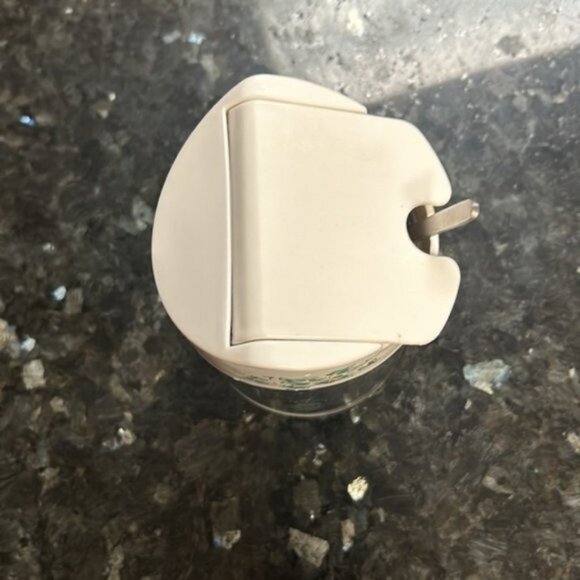 Vintage Glass Sugar Bowl, Spoon & Plastic Lid Gemco (Corelle) - Picture 2 of 7